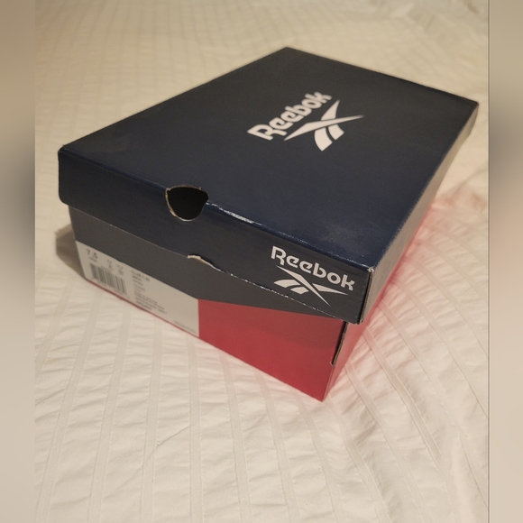 Reebok Clubhouse 85 Sneakers NWT, EU 40 - Picture 4 of 5